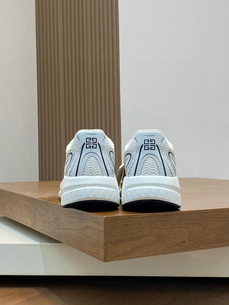 Gxvxnchy Sneakers Practical 152117