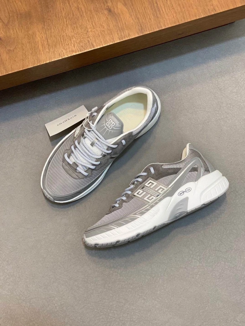 Timeless Gxvxnchy Sneakers 152113