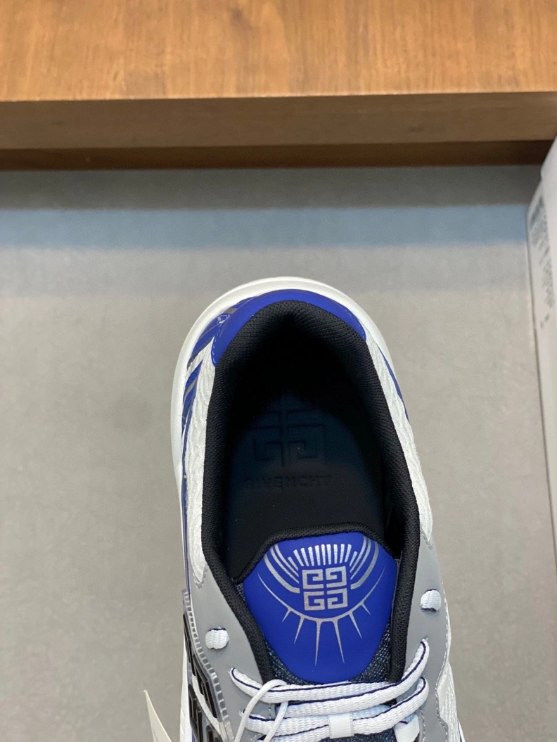 Breathable Gxvxnchy Sneakers 152116