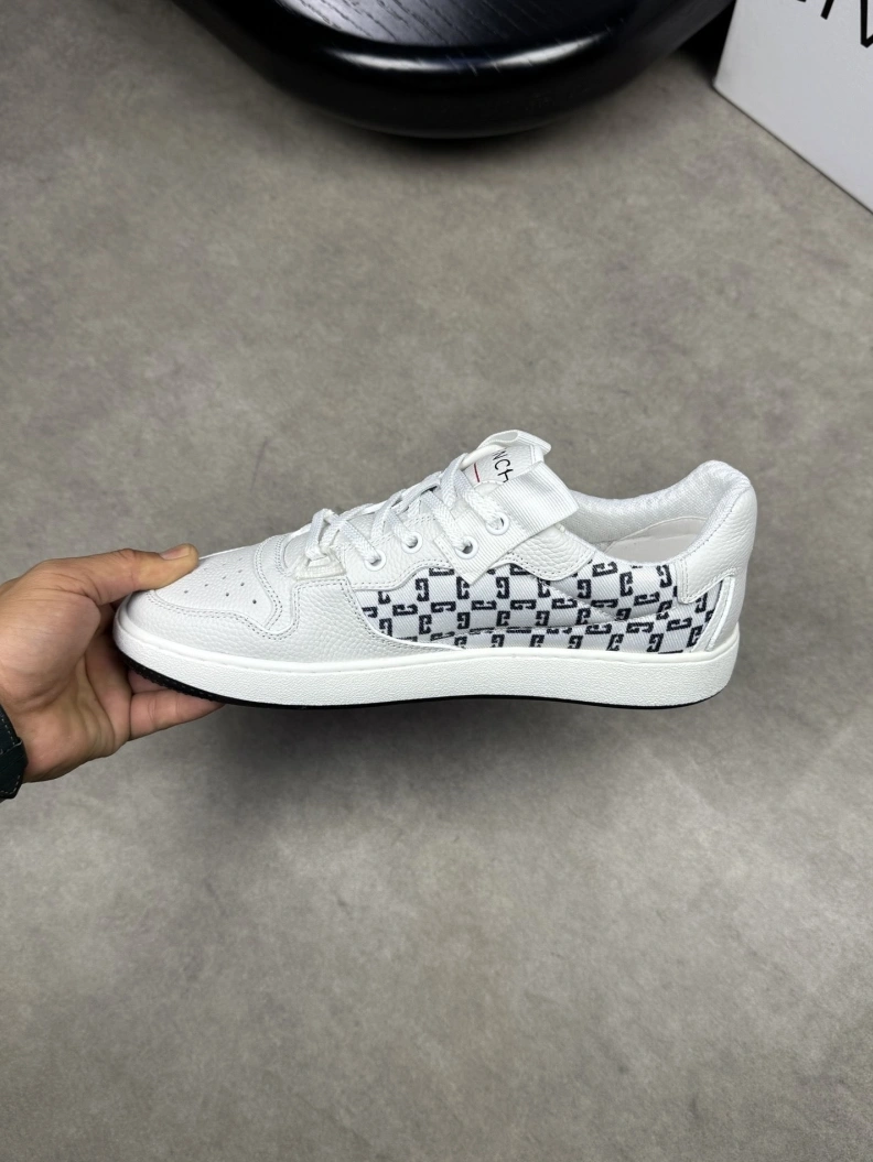 Gxvxnchy Sneakers Cozy 152111