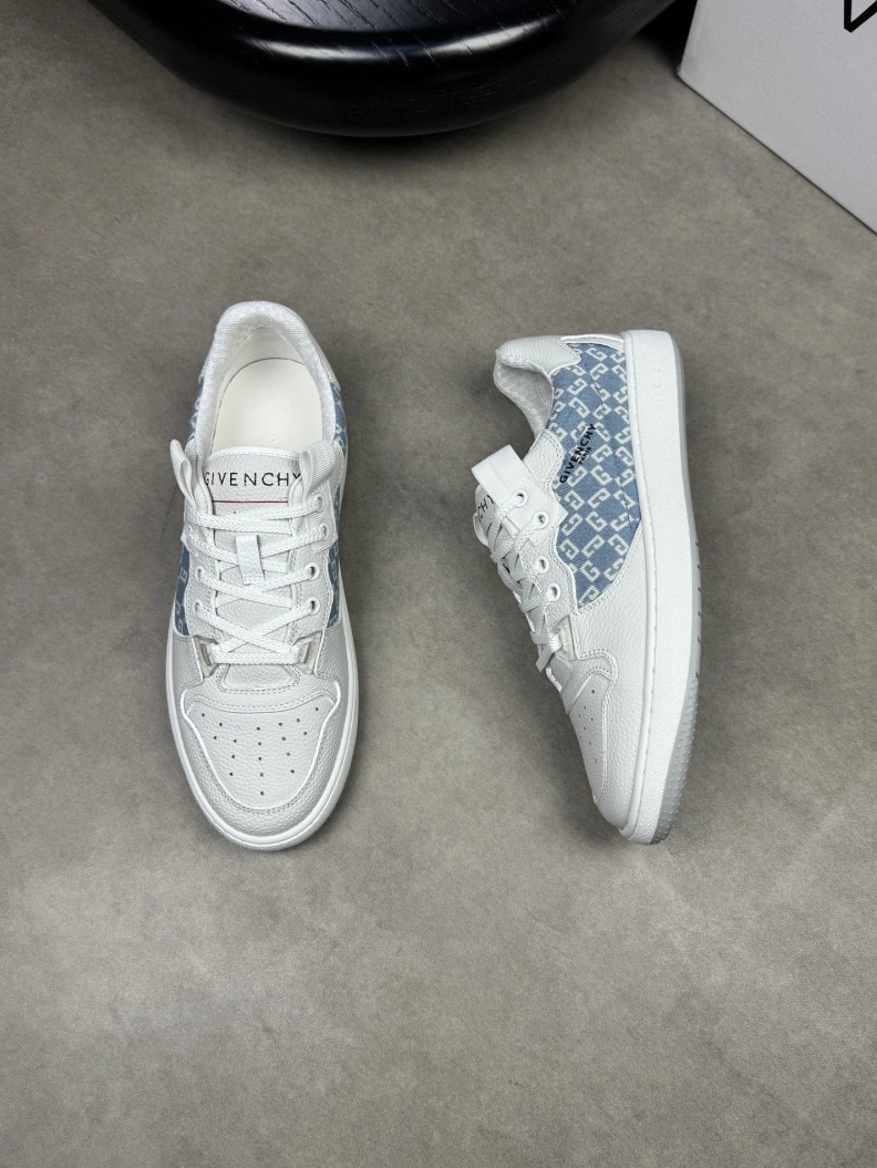Timeless Gxvxnchy Sneakers 152112
