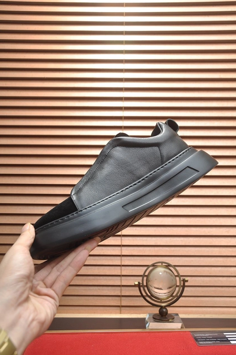 Unique Armxnx Sneakers 108356