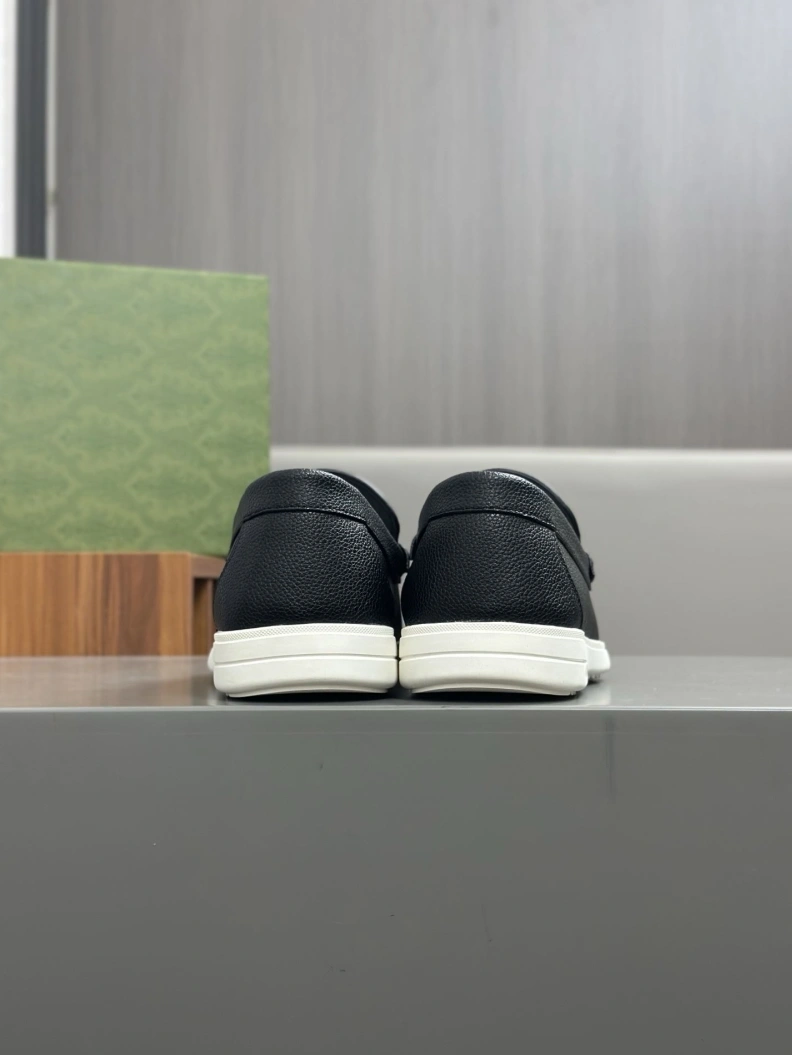 Gxccx Leather Shoes Compact 155816