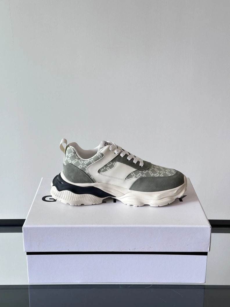Gxvxnchy Sneakers UrbanStyle 152115