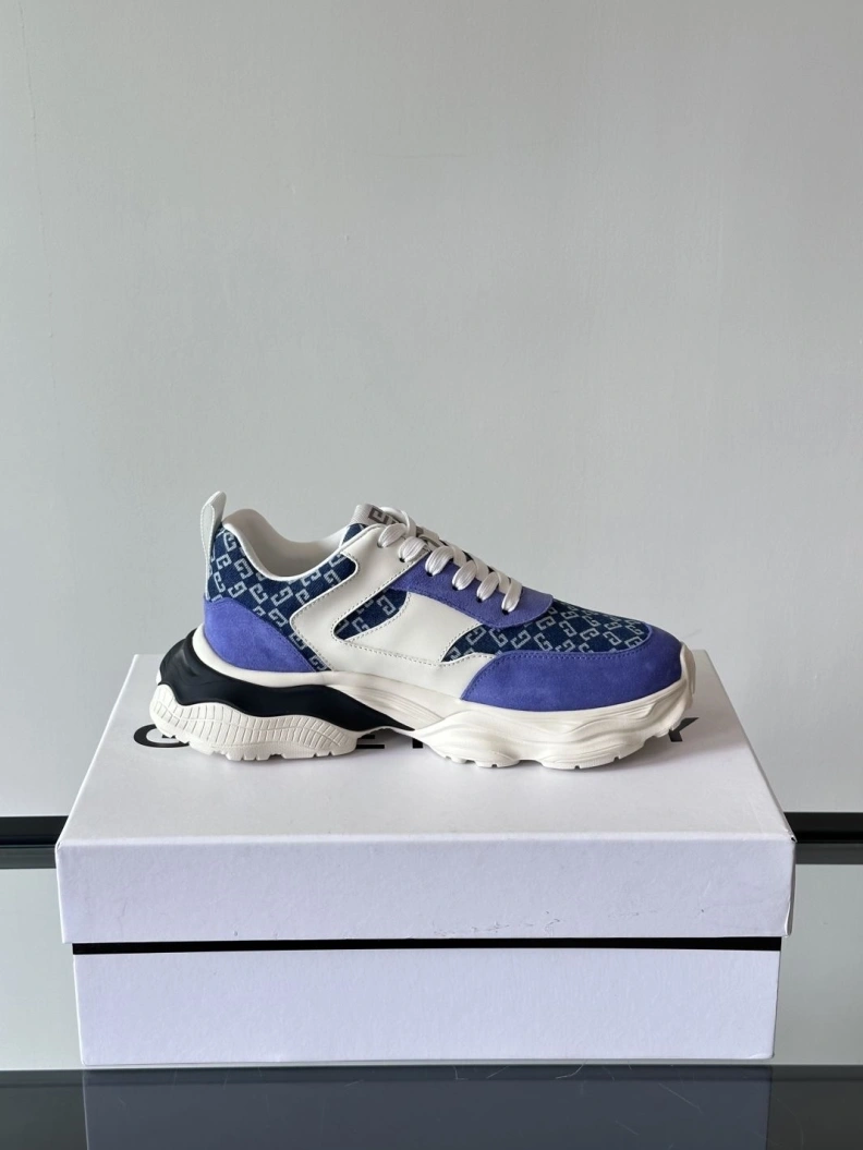 Gxvxnchy Sneakers Sleek 152106