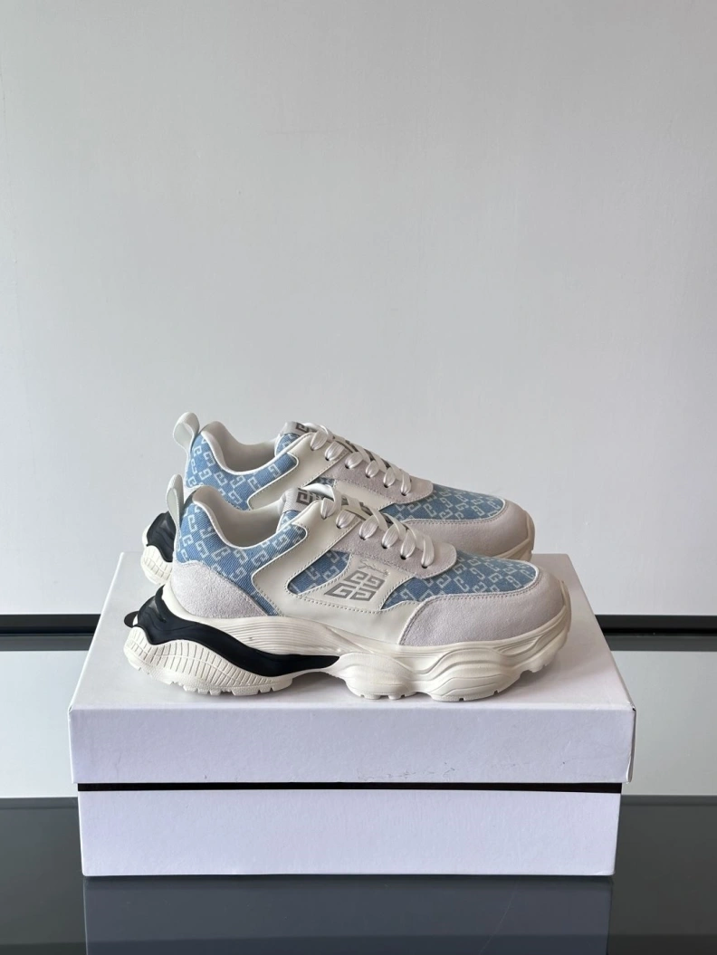 Gxvxnchy Sneakers Unique 152101