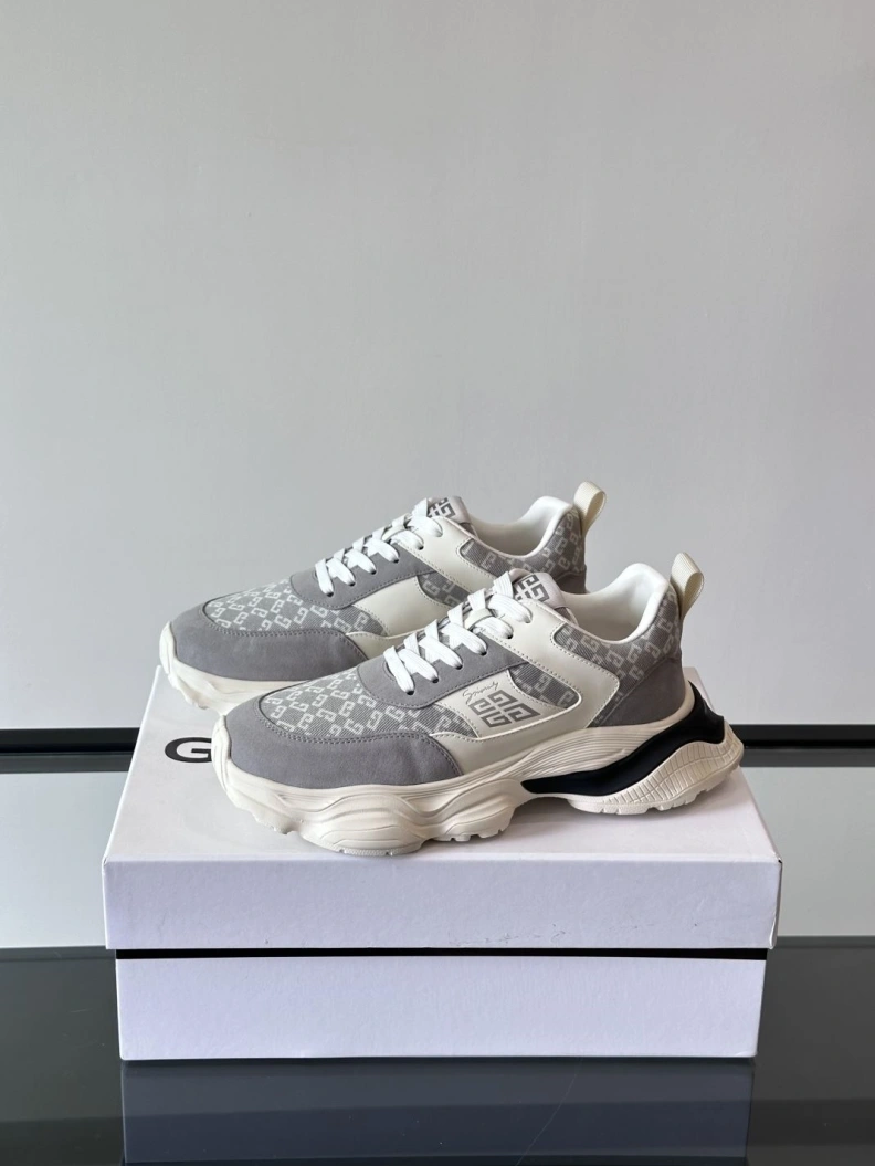 Gxvxnchy Sneakers Popular 152102