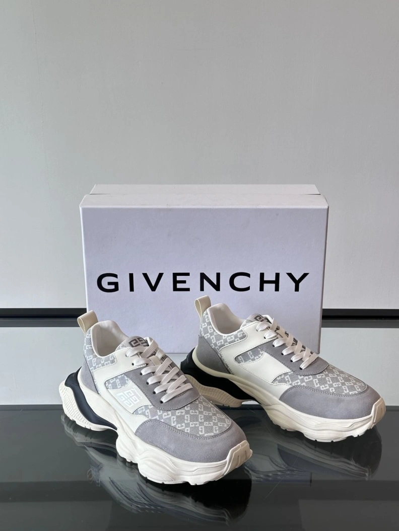 Gxvxnchy Sneakers Popular 152102
