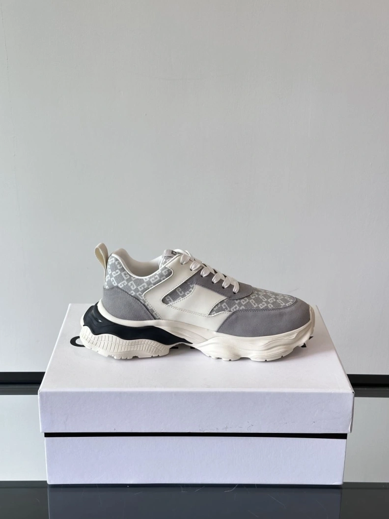 Gxvxnchy Sneakers Popular 152102