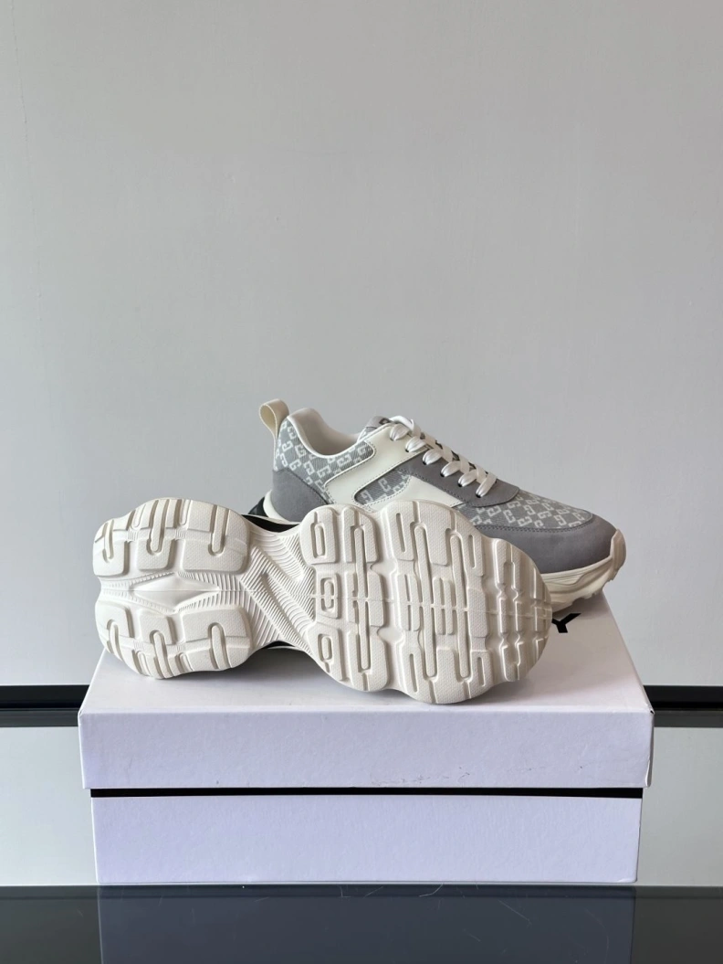 Gxvxnchy Sneakers Popular 152102