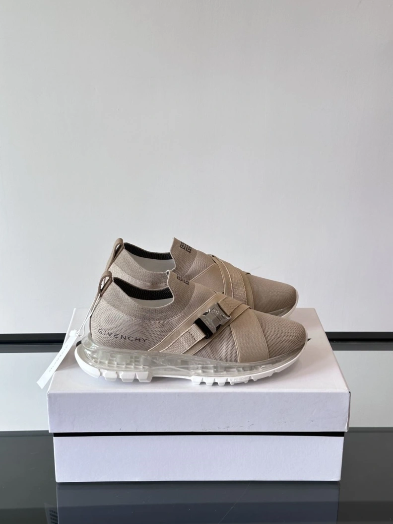 Gxvxnchy Sneakers GoodFit 152104