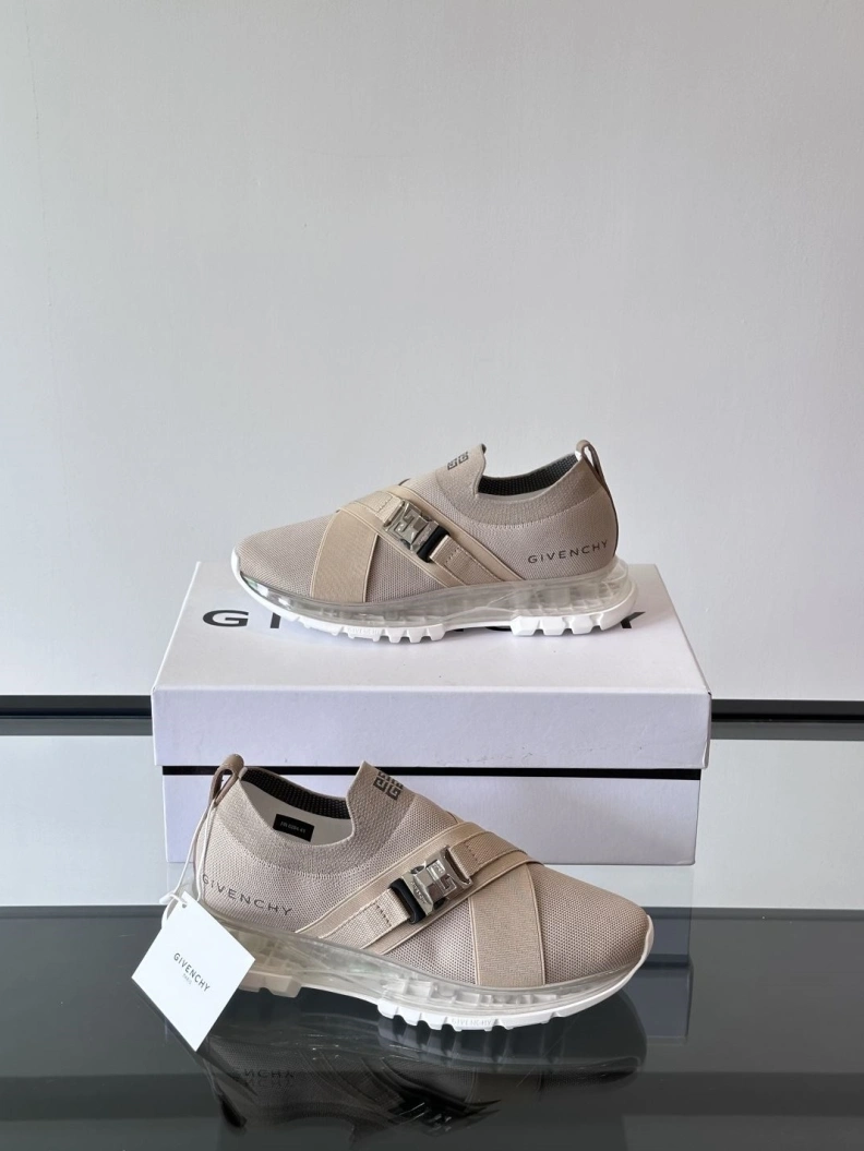 Gxvxnchy Sneakers GoodFit 152104