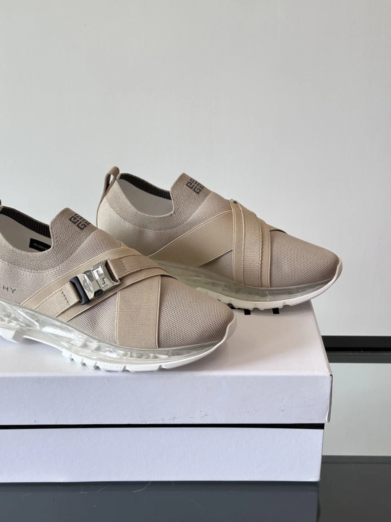 Gxvxnchy Sneakers GoodFit 152104