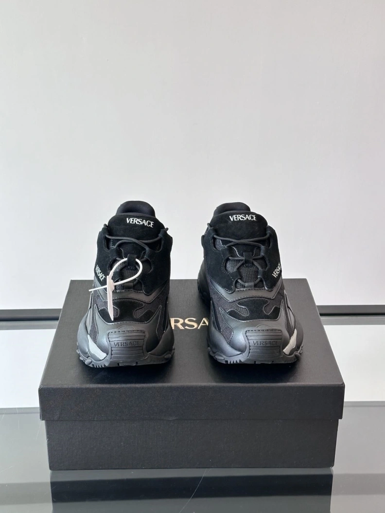Gxvxnchy Sneakers DailyWear 152097