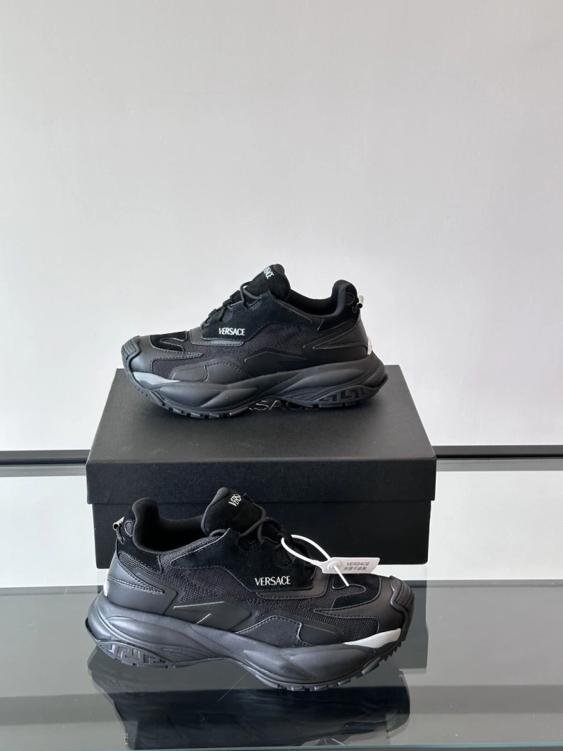 Gxvxnchy Sneakers DailyWear 152097