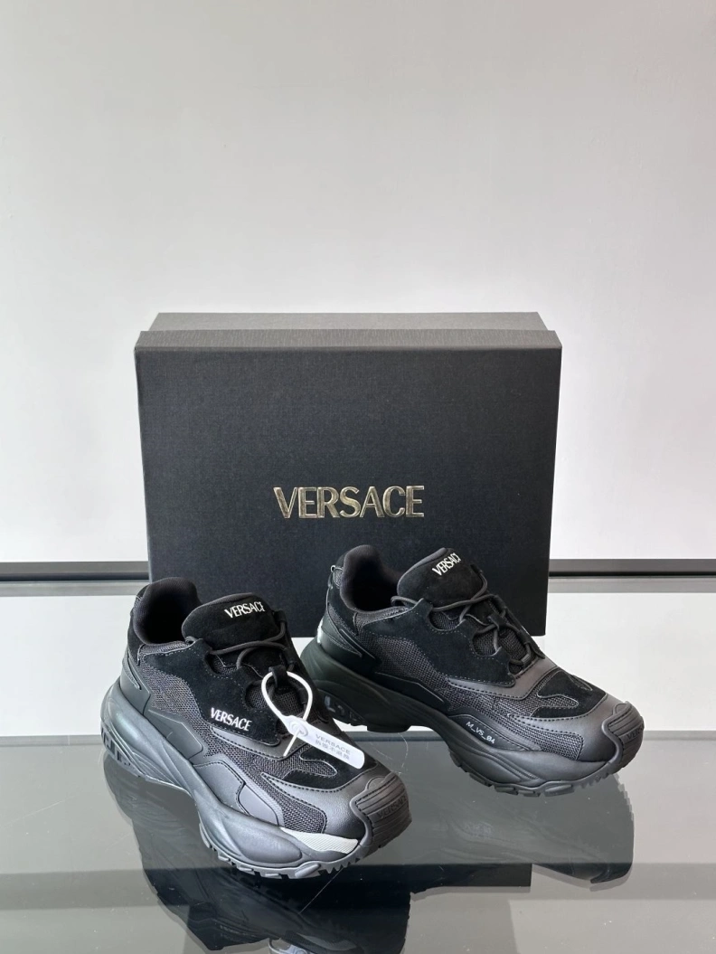 Gxvxnchy Sneakers DailyWear 152097
