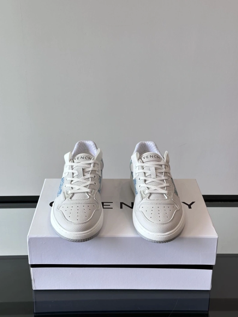 Gxvxnchy Sneakers Minimalist 152092