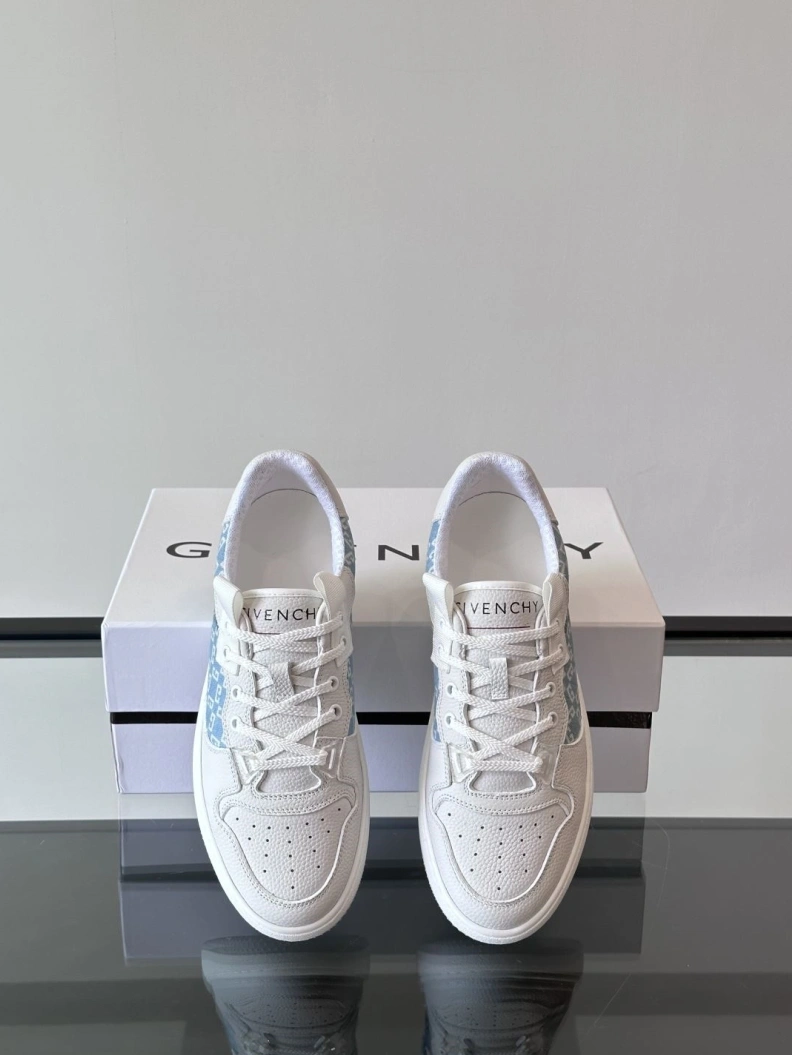 Gxvxnchy Sneakers Minimalist 152092