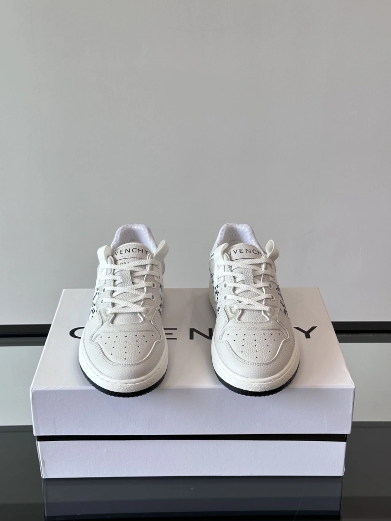 UrbanStyle Gxvxnchy Sneakers 152088