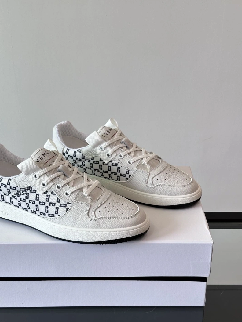 UrbanStyle Gxvxnchy Sneakers 152088