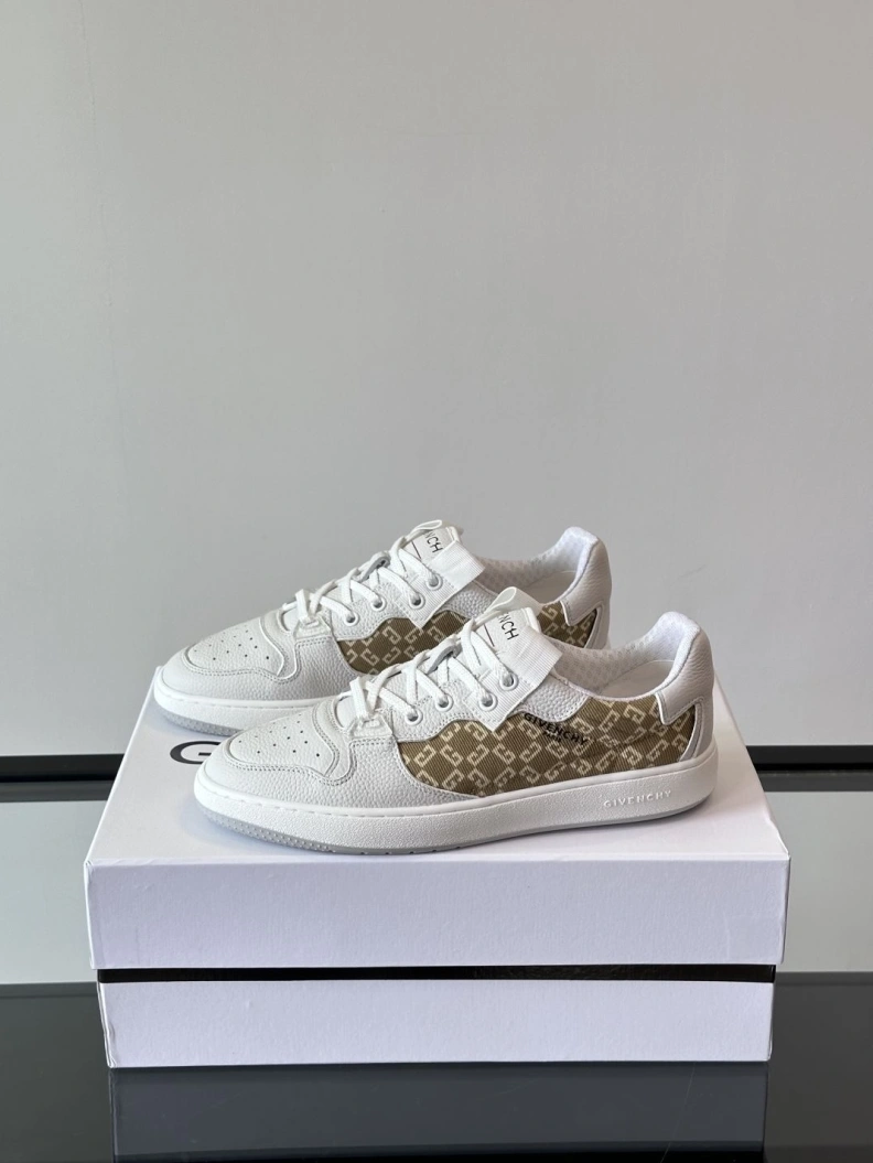 Trendy Gxvxnchy Sneakers 152089
