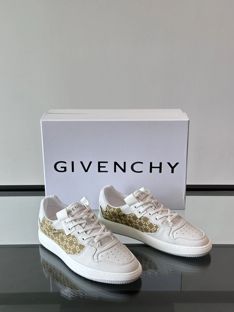 Trendy Gxvxnchy Sneakers 152089