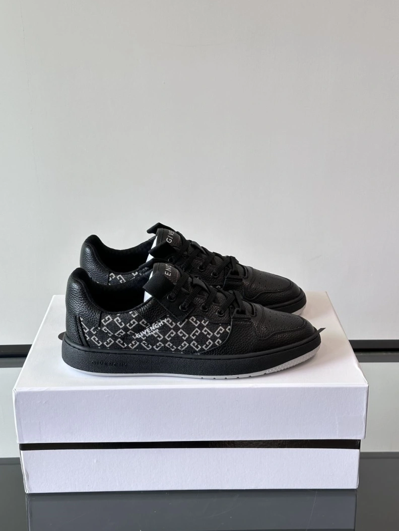 Gxvxnchy Sneakers Trendy 152103