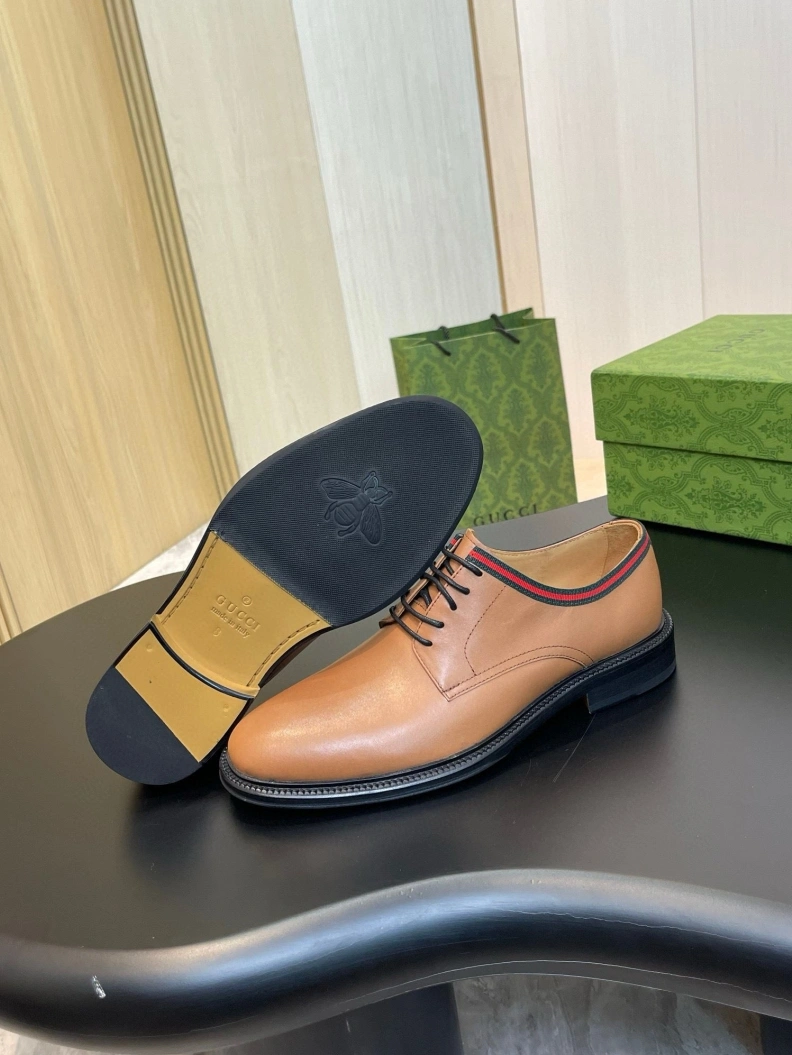 Flexible Gxccx Leather Shoes 155801