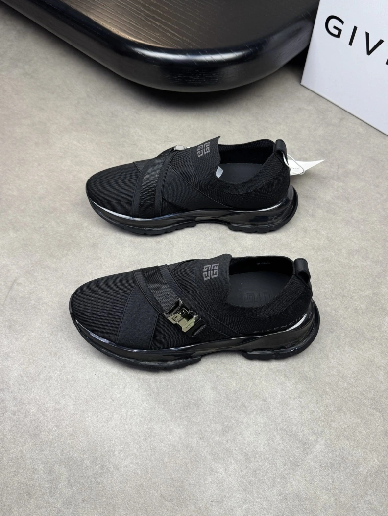 Gxvxnchy Sneakers Durable 152098