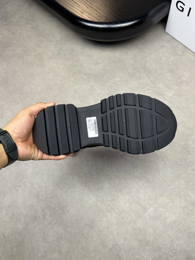Gxvxnchy Sneakers Durable 152098