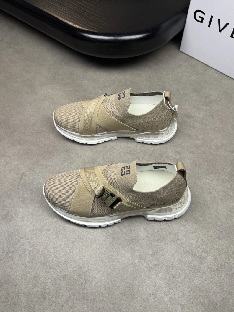 Gxvxnchy Sneakers Practical 152086