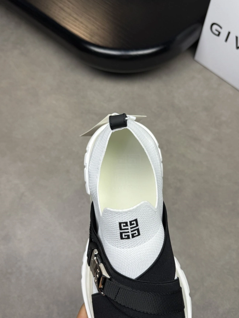 Gxvxnchy Sneakers Breathable 152095