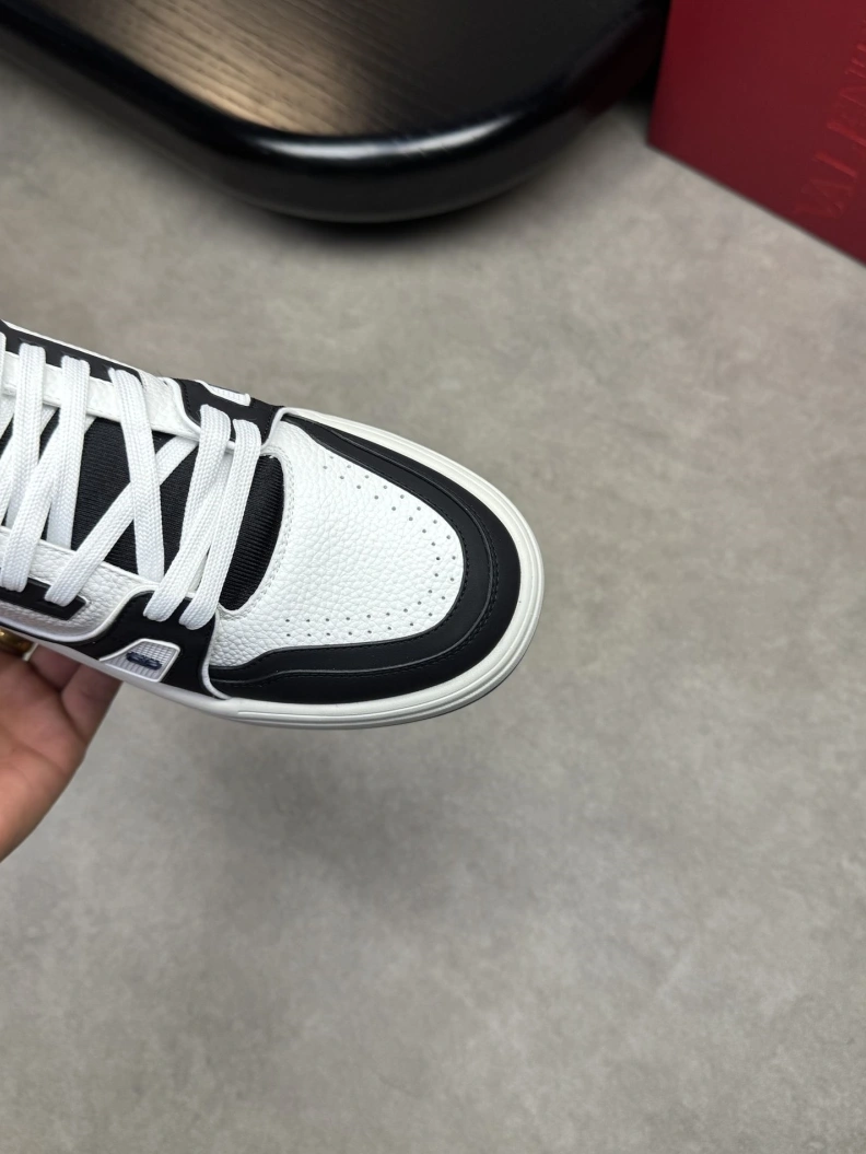 Reliable Vxlxntino Sneakers 228955