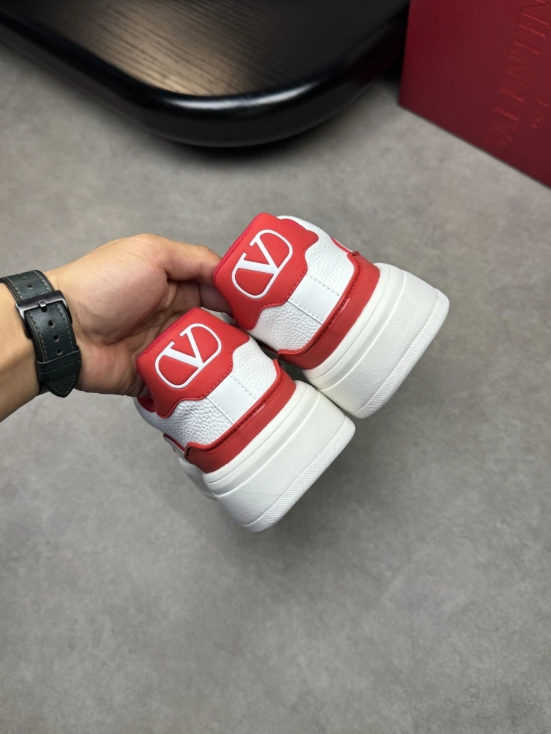 Flexible Vxlxntino Sneakers 228951