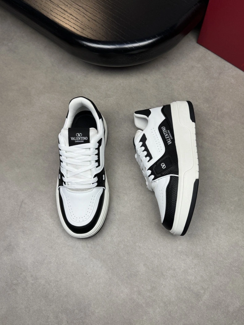 WellDesigned Vxlxntino Sneakers 228952