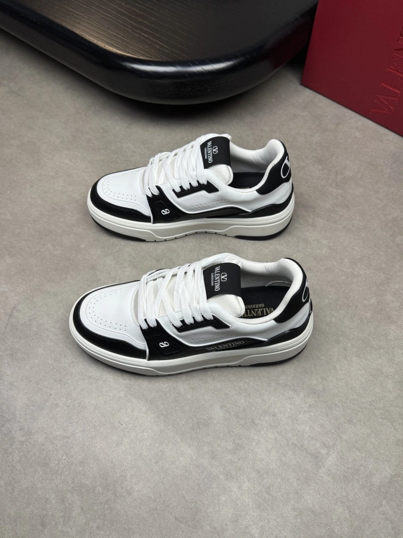 WellDesigned Vxlxntino Sneakers 228952