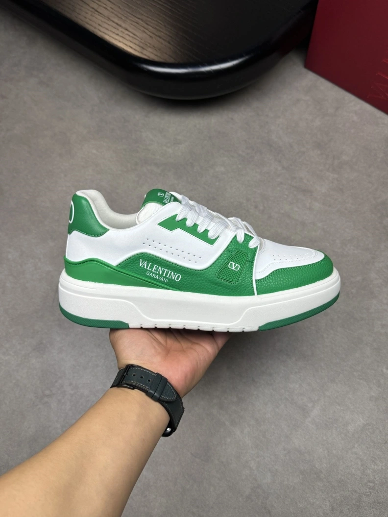 Vibrant Vxlxntino Sneakers 228953