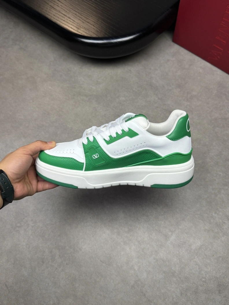 Vibrant Vxlxntino Sneakers 228953