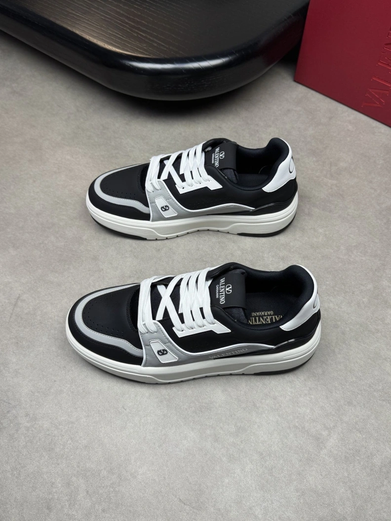 Durable Vxlxntino Sneakers 228943