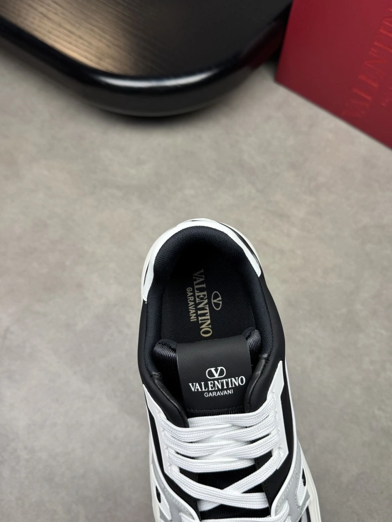 Durable Vxlxntino Sneakers 228943