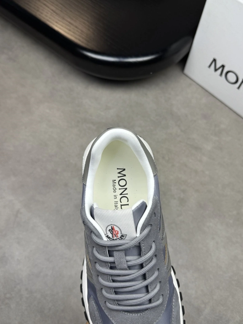 Versatile Mxnclxr Sneakers 197240