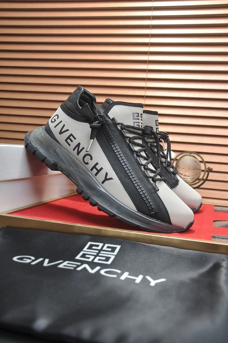 Gxvxnchy Sneakers Bold 152087