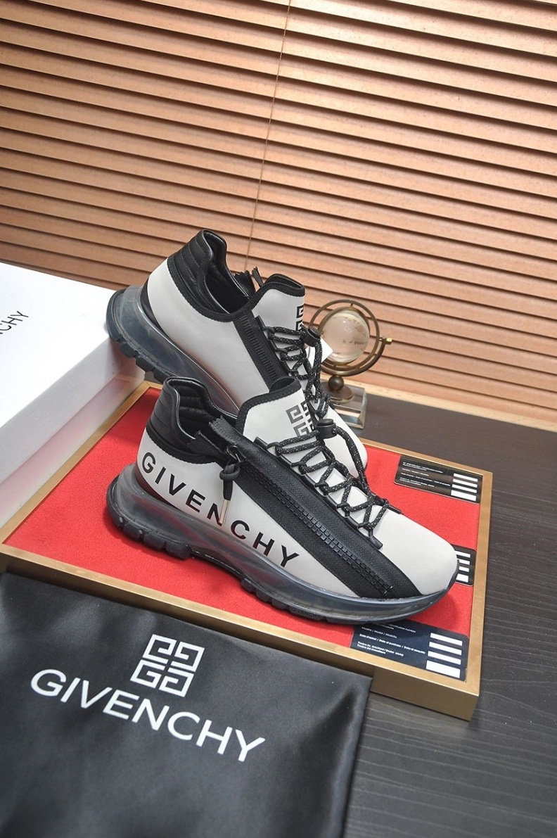 Gxvxnchy Sneakers Bold 152087