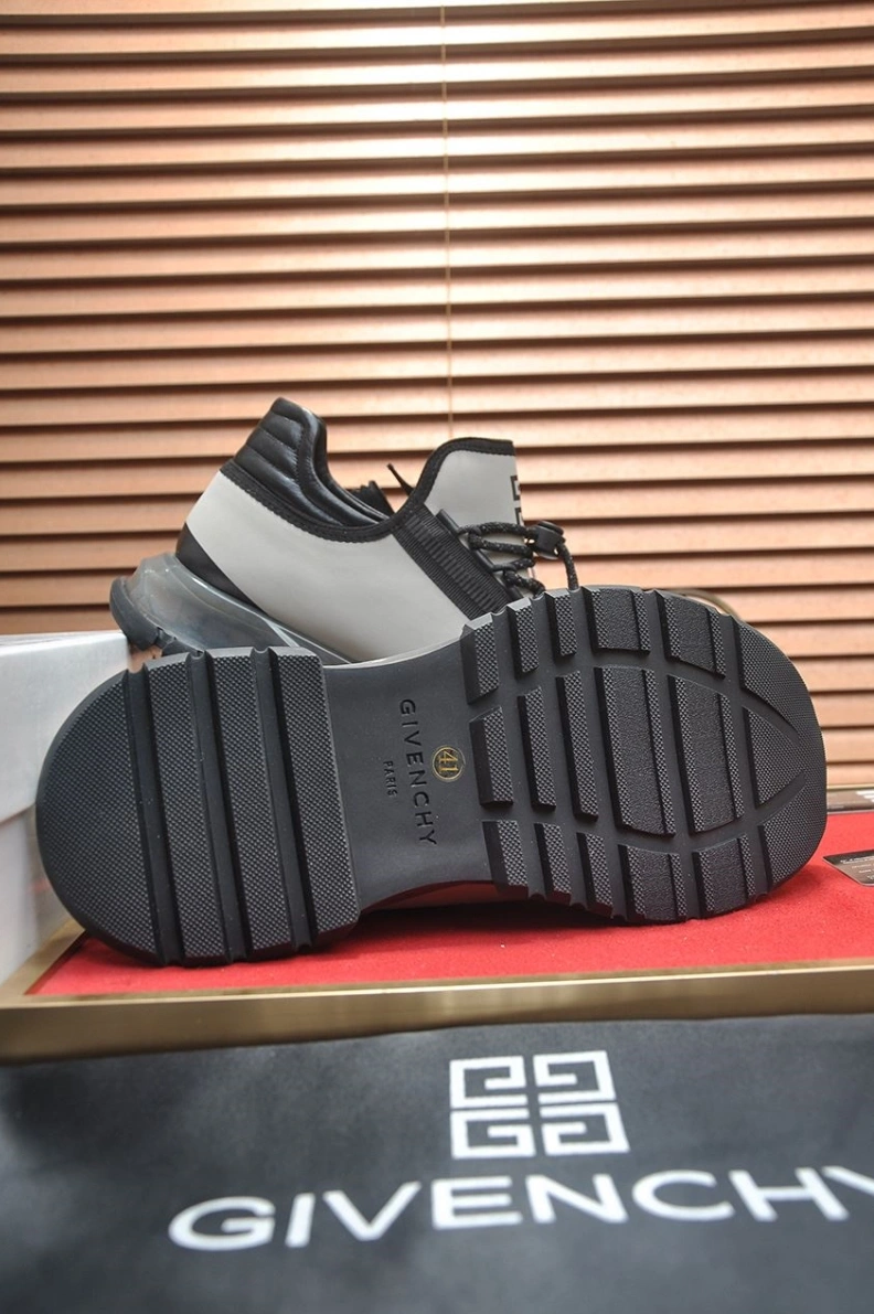 Gxvxnchy Sneakers Bold 152087