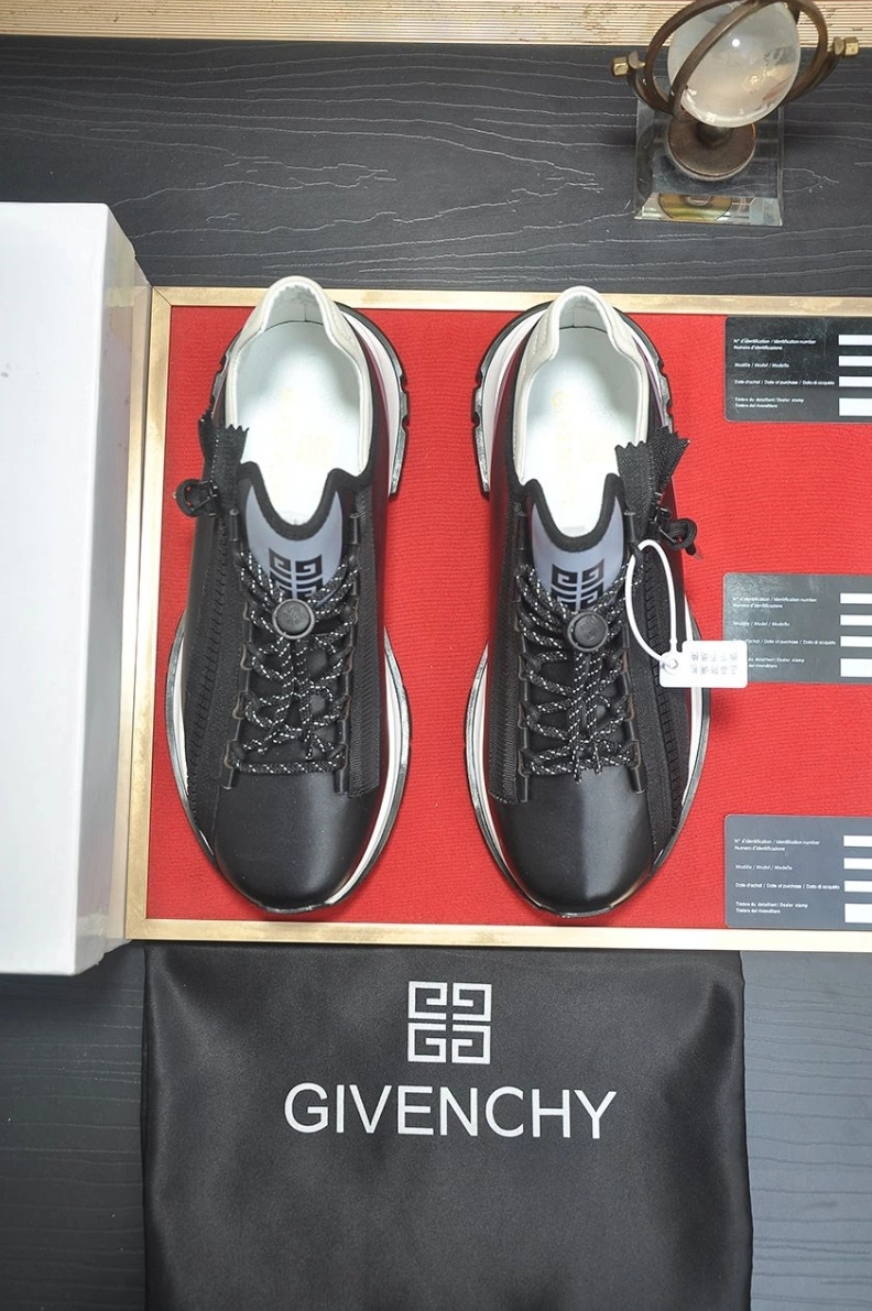 Comfortable Gxvxnchy Sneakers 152083