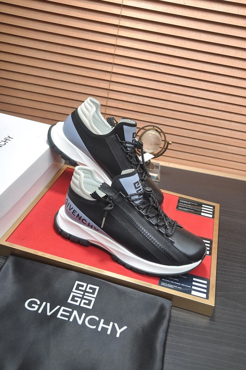 Comfortable Gxvxnchy Sneakers 152083