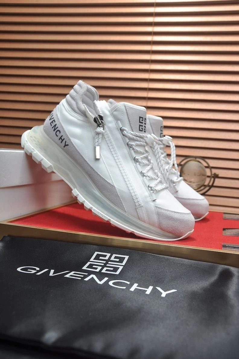 EyeCatching Gxvxnchy Sneakers 152084