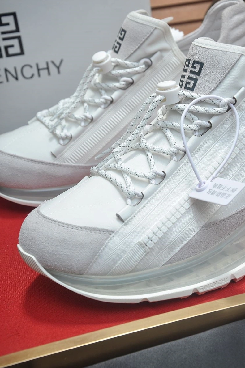 EyeCatching Gxvxnchy Sneakers 152084