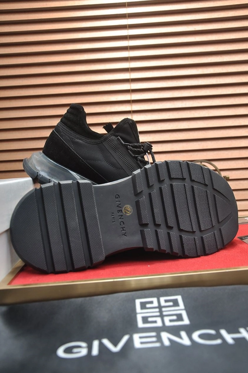 Gxvxnchy Sneakers StreetReady 152078
