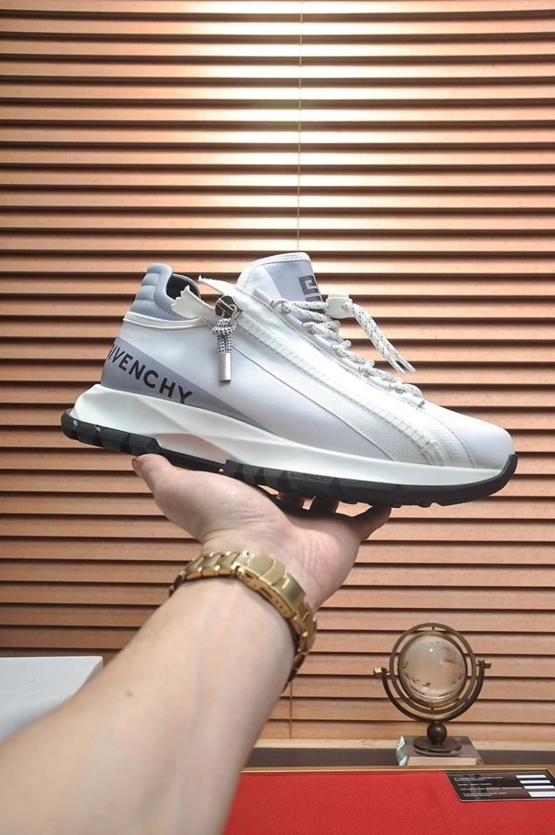 Gxvxnchy Sneakers Affordable 152079